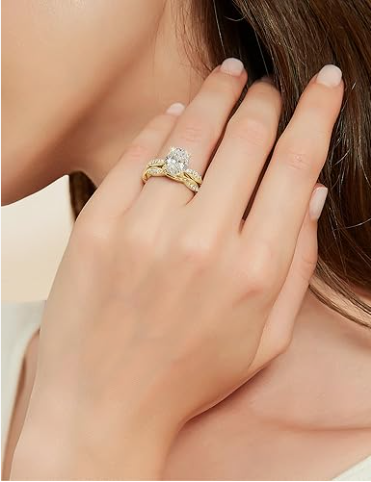 Luxury Oval Cut Engagement Ring Set for Women - Image 3